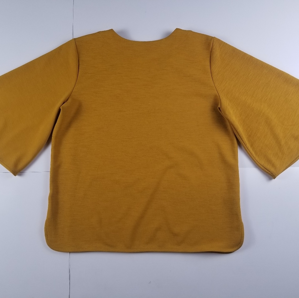 Blouse - Picture 3 of 10
